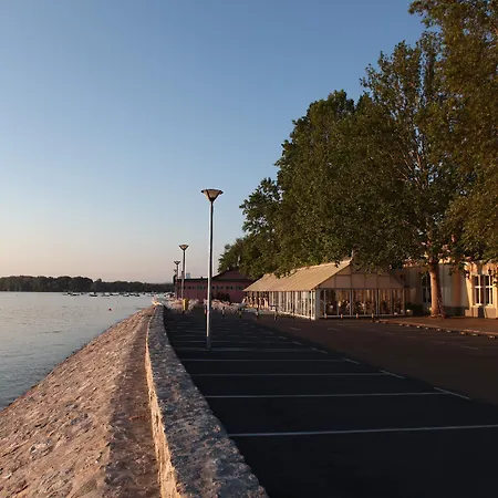 Side One Design Garni 3*