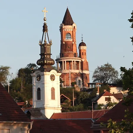 Side One Design Garni