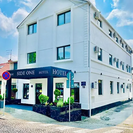 Side One Design Garni Hotel