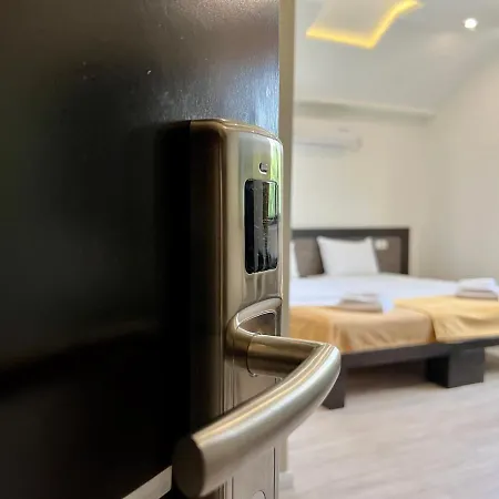 Side One Design Garni Belgrade