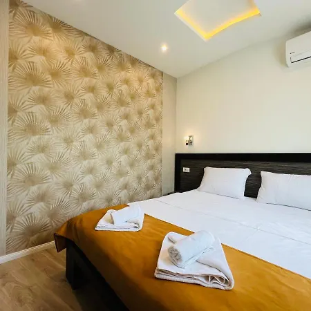 Hotel Side One Design Garni