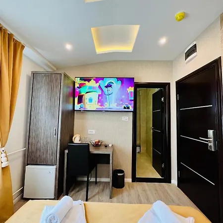 Hotel Side One Design Garni