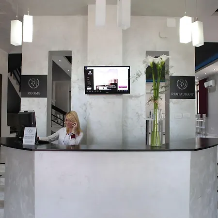 Hotel Side One Design Garni 3*