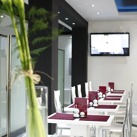 Side One Design Garni 3* Belgrado