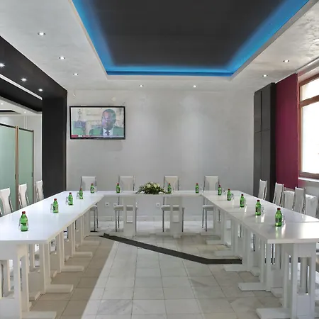 Side One Design Garni 3* Belgrado