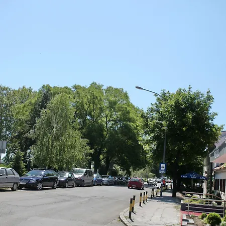 Side One Design Garni Hotel