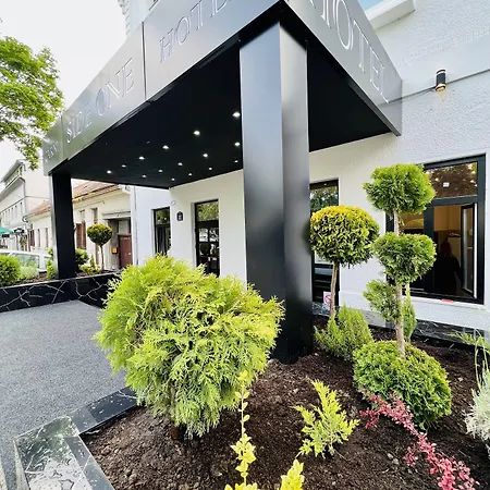 Side One Design Garni 3*