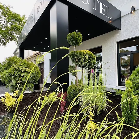 Side One Design Garni