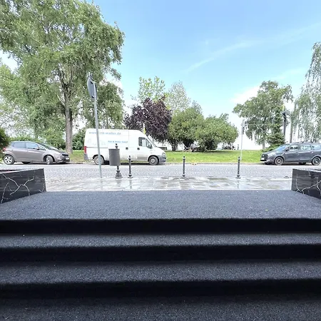 Side One Design Garni 3* Belgrado