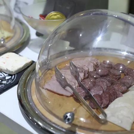 Hotel Side One Design Garni 3*