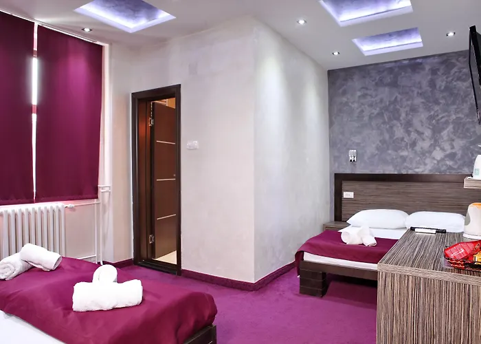 Hotel Side One Design Garni 3*