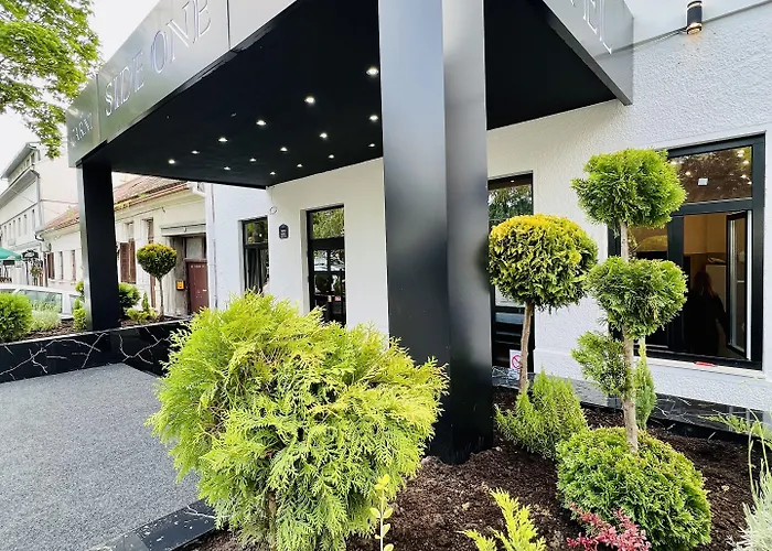 Side One Design Garni 3*