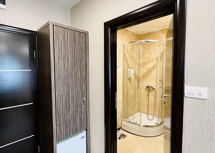 Side One Design Garni Hotel 3*